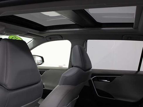 Certified 2019 Toyota RAV4 Limited w/ Advanced Technology Package AWD/4WD image 10