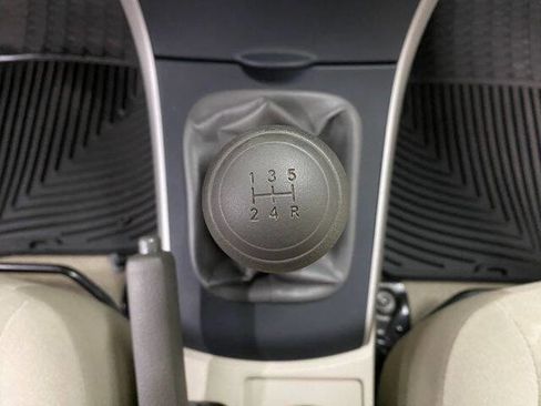 Used 2010 Toyota Corolla FWD image 21