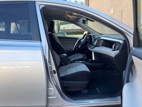 Used 2016 Toyota RAV4 XLE image 29