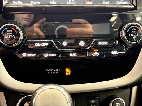Used 2016 Nissan Murano SL w/ SL Technology Package AWD/4WD image 17