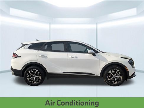 Used 2024 Kia Sportage EX FWD image 8
