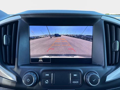 Used 2022 GMC Terrain SLT w/ Infotainment Package II FWD image 26
