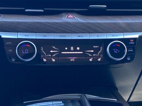 Used 2022 Genesis G80 2.5T w/ Advanced Package image 10