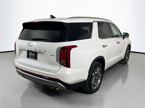 Used 2025 Hyundai Palisade Limited AWD/4WD image 13