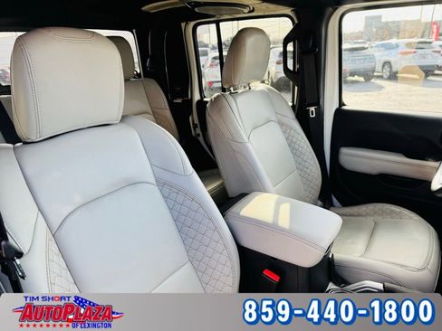 Used 2022 Jeep Gladiator Overland image 55