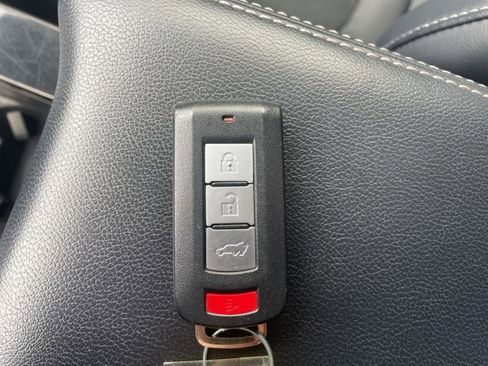 Used 2024 Mitsubishi Eclipse Cross SE image 32