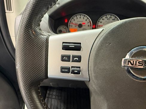 Used 2020 Nissan Frontier PRO-4X w/ Pro-4x Utility Package image 30