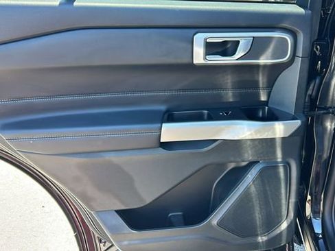 Certified 2023 Ford Explorer XLT w/ Equipment Group 202A AWD/4WD image 15