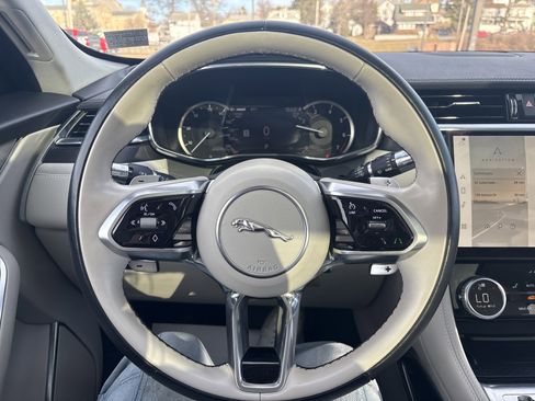 Used 2022 Jaguar F-PACE S image 17