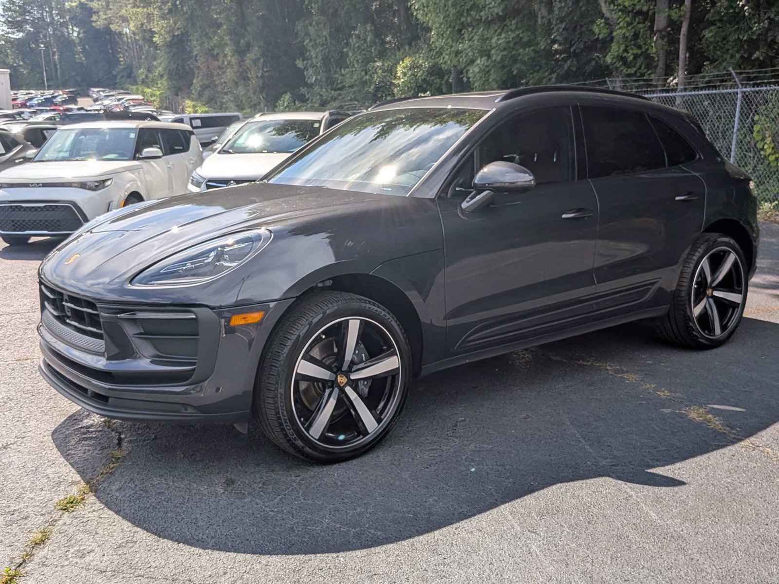 Used 2023 Porsche Macan AWD/4WD image 8