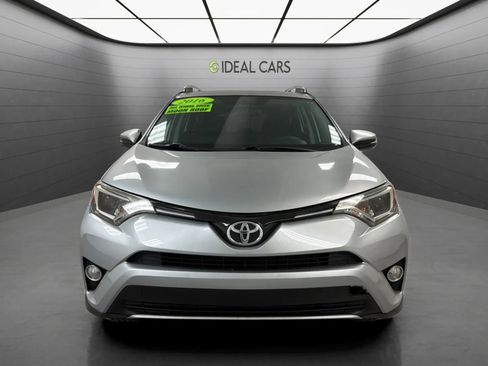 Used 2016 Toyota RAV4 XLE AWD/4WD image 2