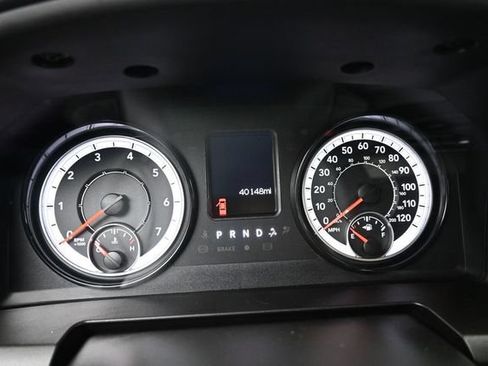 Used 2024 RAM 1500 Warlock RWD image 9