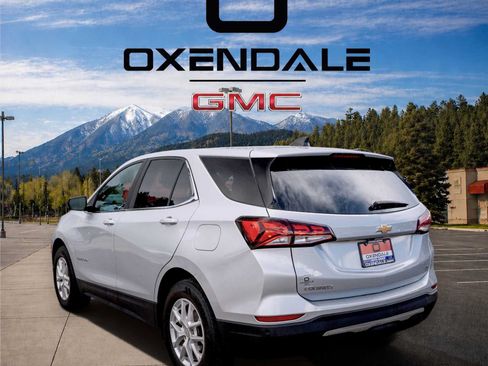 Used 2022 Chevrolet Equinox LT w/ Driver Convenience Package FWD image 5