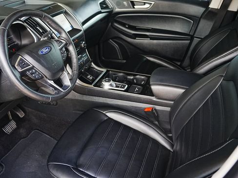 Used 2020 Ford Edge SEL w/ Convenience Package FWD image 9