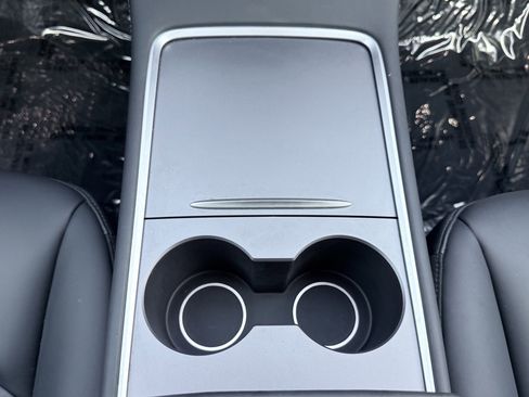 Used 2025 Tesla Model Y Long Range AWD/4WD image 53