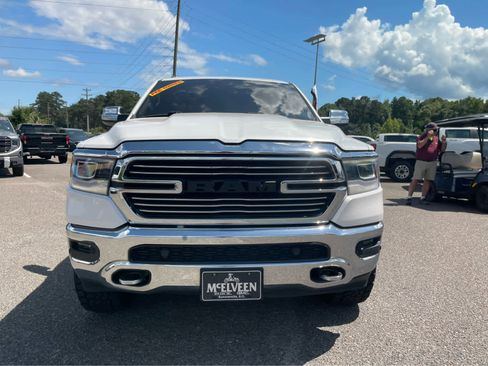 Used 2019 RAM 1500 Laramie AWD/4WD image 2