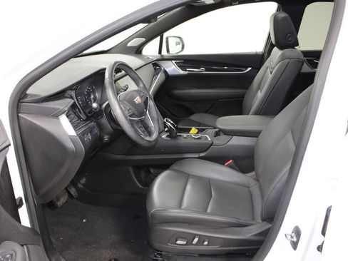 Used 2024 Cadillac XT5 Premium Luxury FWD image 17