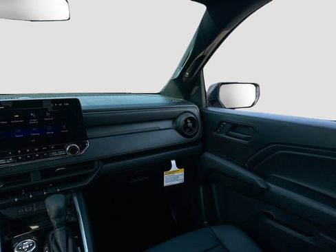 New 2026 Chevrolet Colorado Trail Boss AWD/4WD image 25