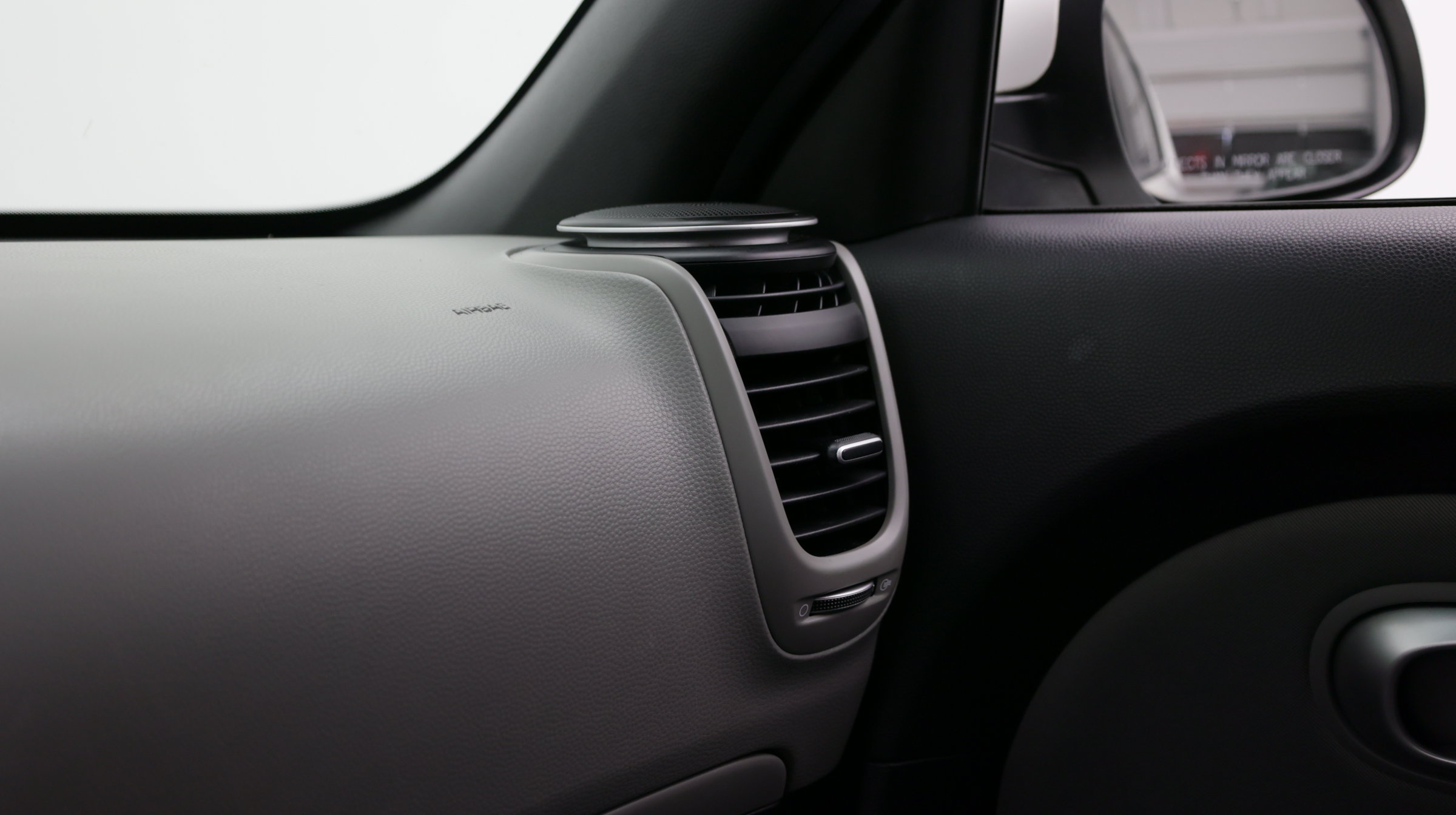 Used 2017 Kia Soul + FWD image 16