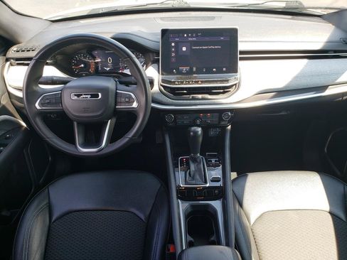 Used 2024 Jeep Compass Latitude AWD/4WD image 15