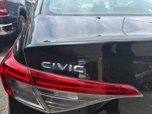 Used 2023 Honda Civic EX image 8