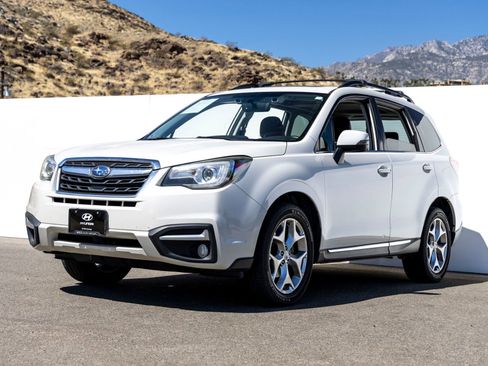 Used 2018 Subaru Forester 2.5i Touring w/ Popular Package #2 AWD/4WD image 5