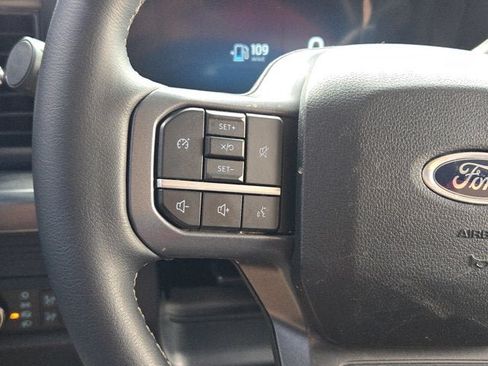 Used 2025 Ford F250 Lariat w/ Black Appearance Package AWD/4WD image 28