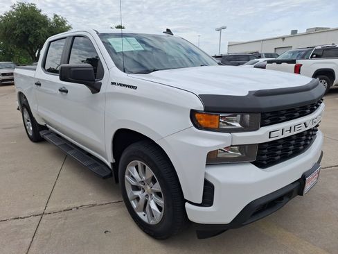 Used 2022 Chevrolet Silverado 1500 Custom w/ LPO, Dark Essentials Package RWD image 8