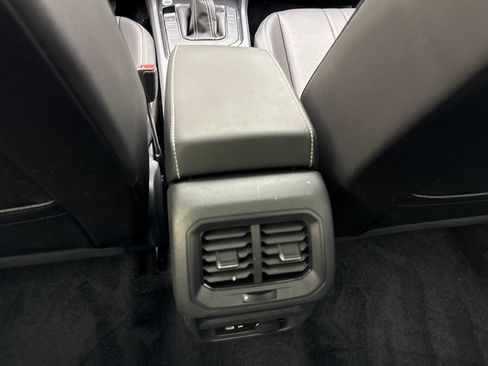 Used 2023 Volkswagen Tiguan SE w/ Panoramic Sunroof Package FWD image 69
