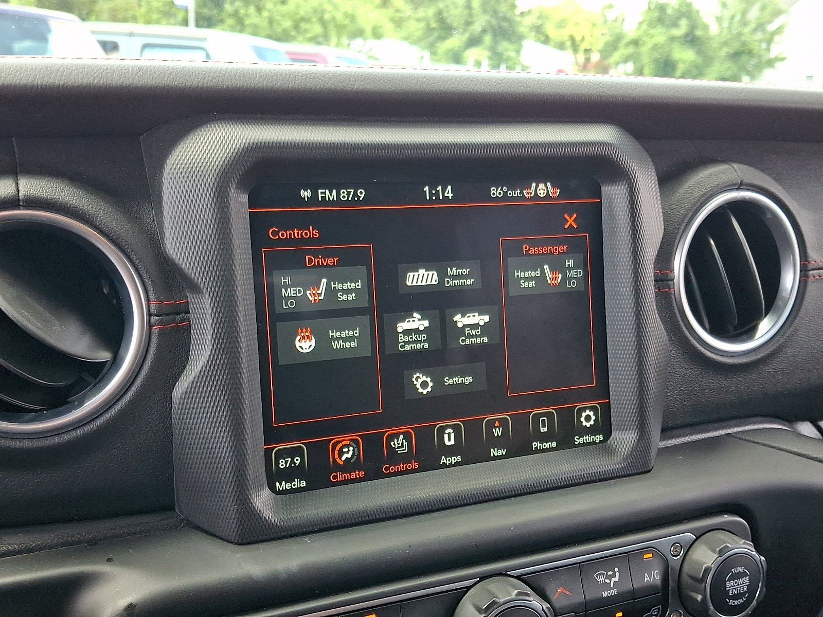 Used 2020 Jeep Gladiator Rubicon AWD/4WD image 17