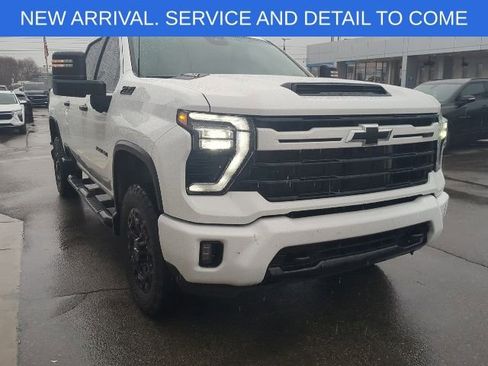 Used 2024 Chevrolet Silverado 2500 LT w/ Z71 Sport Edition image 10