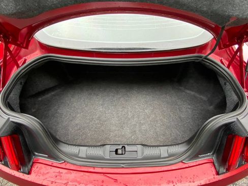 Used 2015 Ford Mustang Coupe w/ Equipment Group 051A RWD image 32