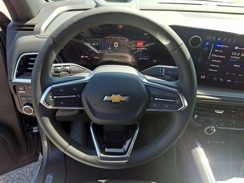 New 2026 Chevrolet Suburban Premier w/ Sun And Tow Package AWD/4WD image 16