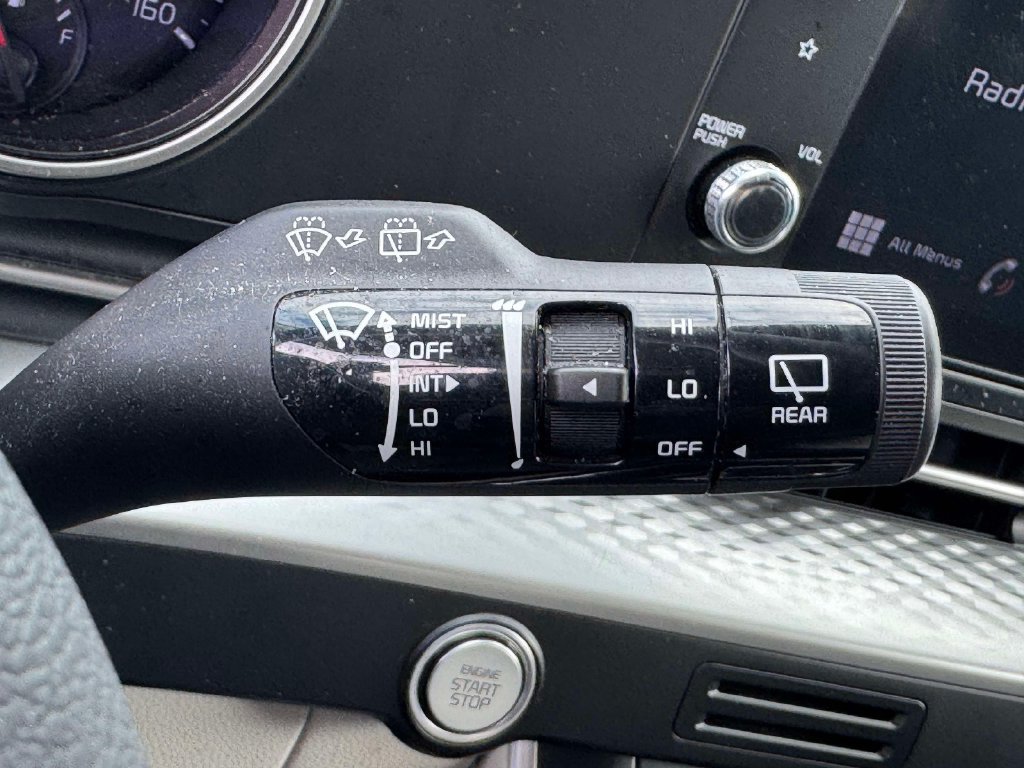Certified 2024 Kia Carnival LX FWD image 25