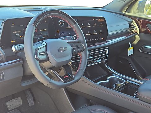 New 2026 Chevrolet Traverse RS image 11