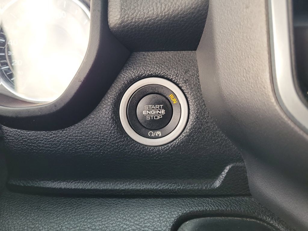 Used 2022 RAM 1500 Big Horn RWD image 24