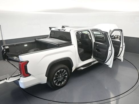 Used 2023 Toyota Tundra Limited AWD/4WD image 69
