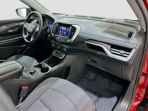 Used 2023 GMC Terrain SLE w/ Driver Convenience Package image 29