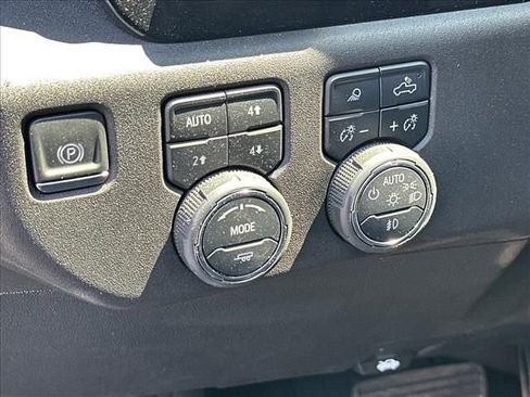 Certified 2024 Chevrolet Silverado 1500 High Country w/ Midnight Edition AWD/4WD image 25