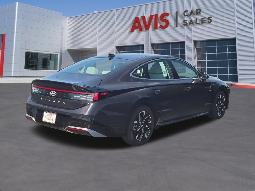 Used 2025 Hyundai Sonata SEL FWD image 6