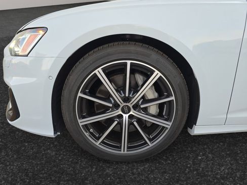 Used 2025 Audi A6 Premium Plus w/ Premium Plus Package image 11