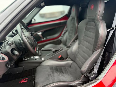 Used 2015 Alfa Romeo 4C Launch Edition w/ Convenience Group image 19