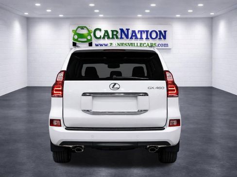 Used 2018 Lexus GX 460 Premium w/ Premium Package image 4