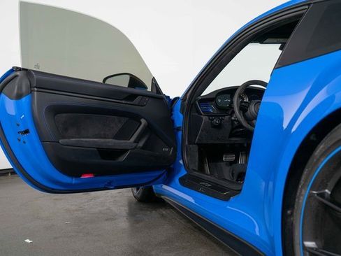 Used 2022 Porsche 911 GT3 image 14