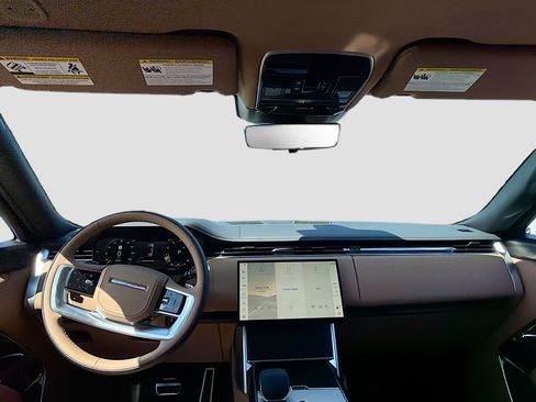 New 2026 Land Rover Range Rover SE image 17