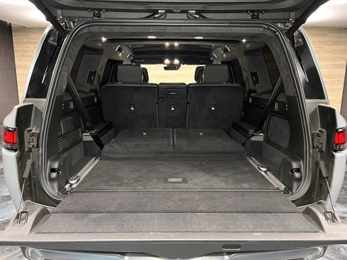 Used 2024 Rivian R1S Adventure image 16