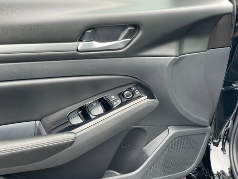 Certified 2023 Nissan Altima 2.5 SL AWD/4WD image 16