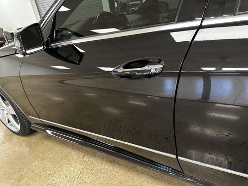 Used 2011 Mercedes-Benz E 350 4MATIC Sedan image 36