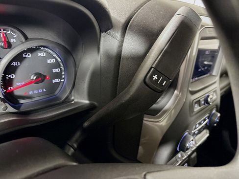 Used 2025 Chevrolet Silverado 2500 W/T image 17