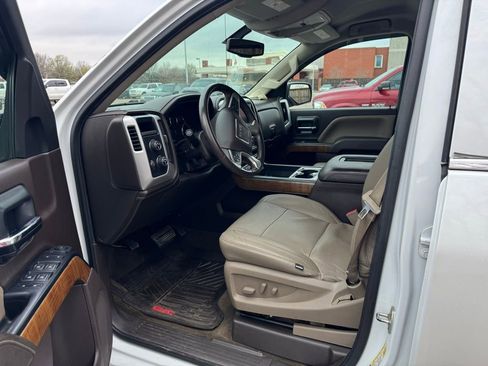 Used 2016 GMC Sierra 1500 SLE w/ SLE Value Package image 12